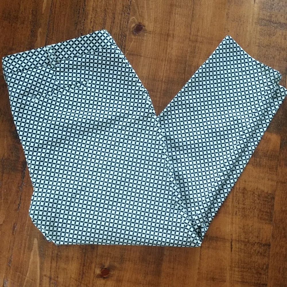 Dalia Capri Dress Pants